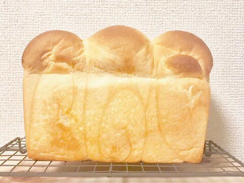 シンプルなふんわり食パン＊